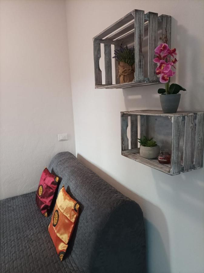 Lake View Studio Flat Riva del Garda Exteriör bild