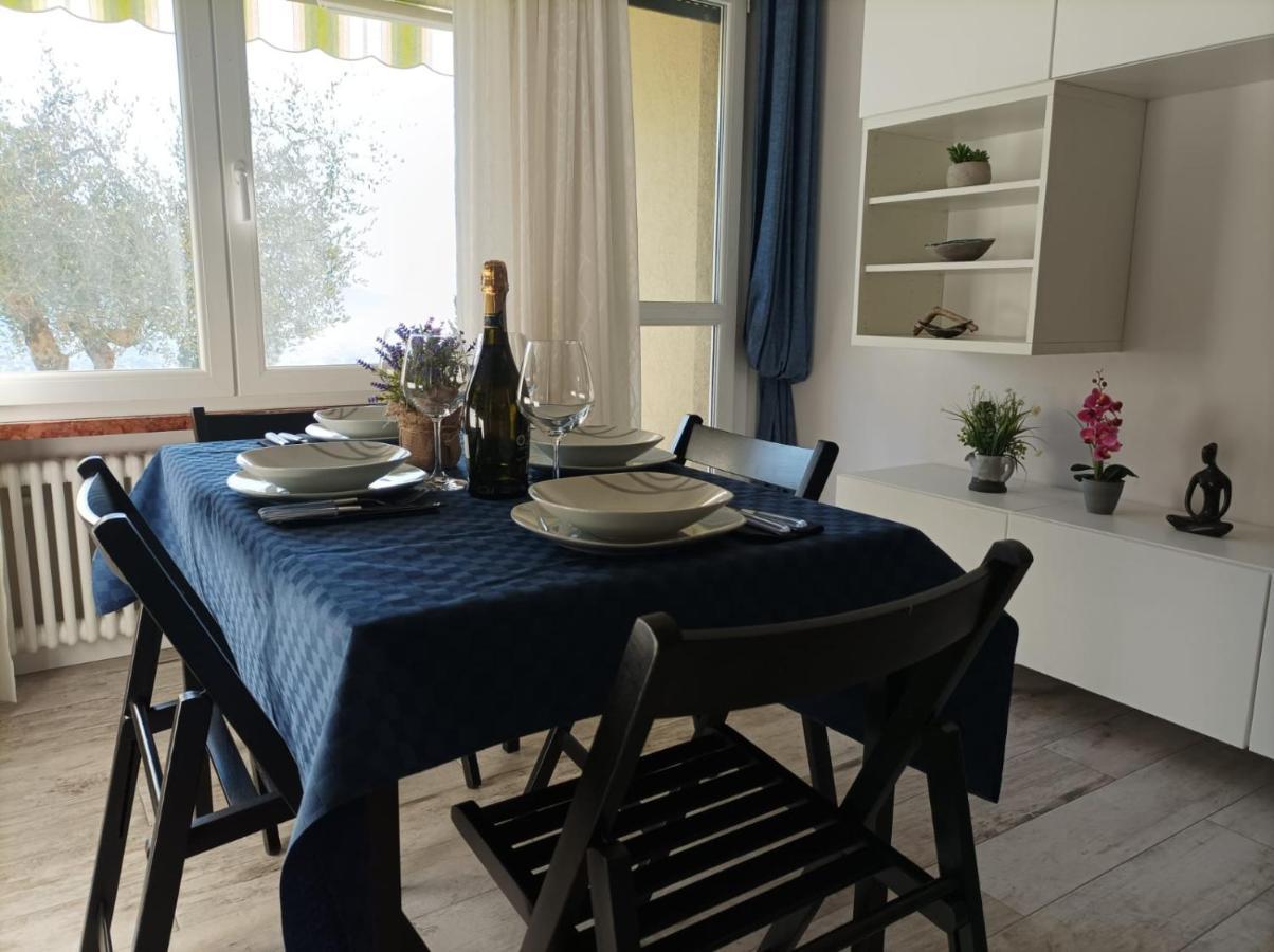 Lake View Studio Flat Riva del Garda Exteriör bild