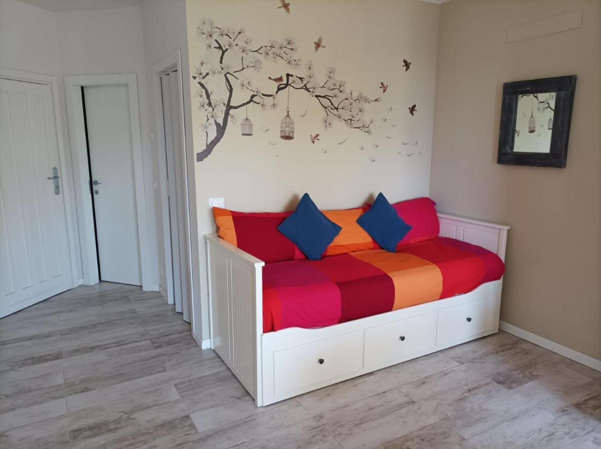 Lake View Studio Flat Riva del Garda Exteriör bild